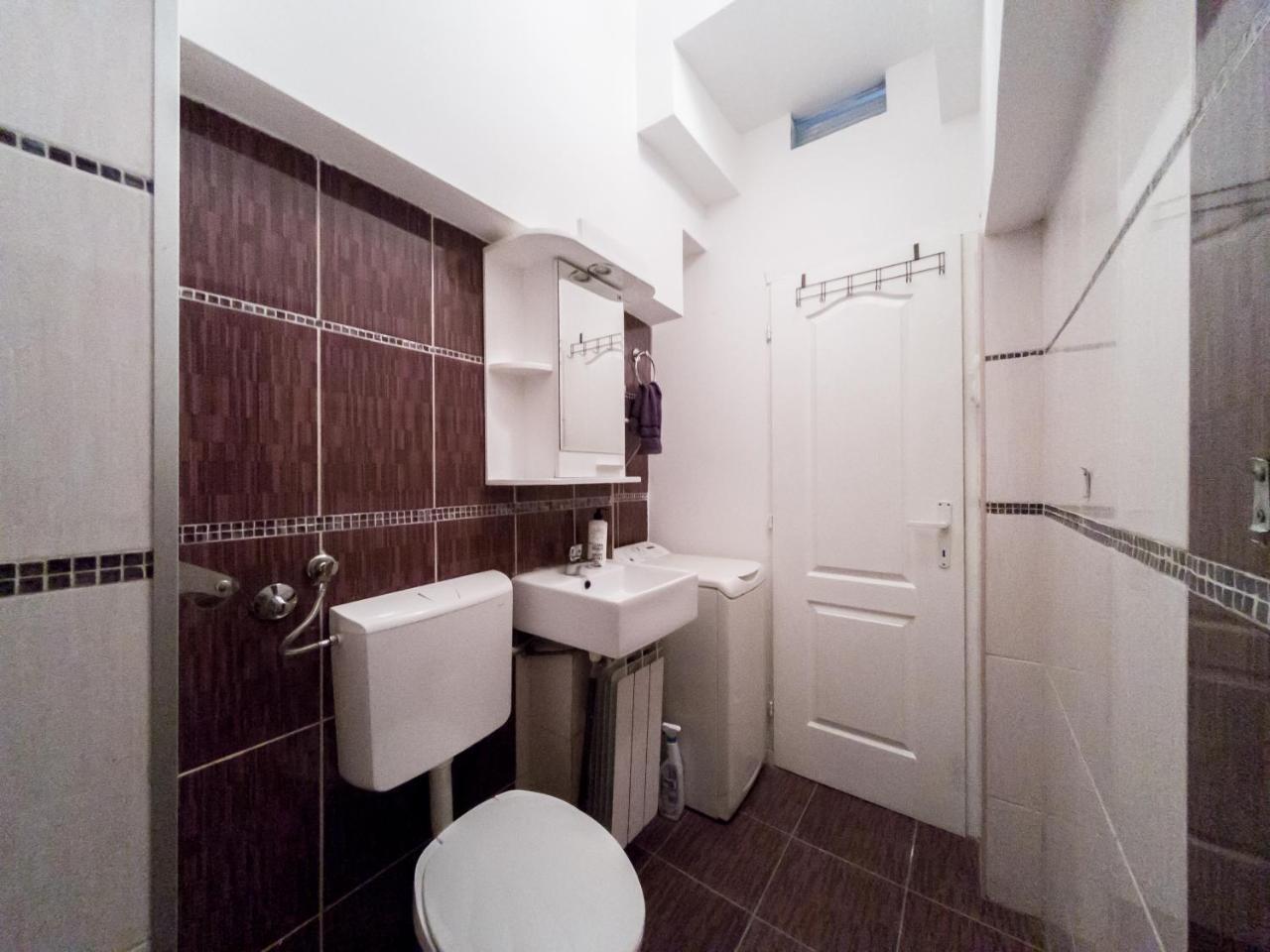Apartment Ema เบลเกรด ภายนอก รูปภาพ